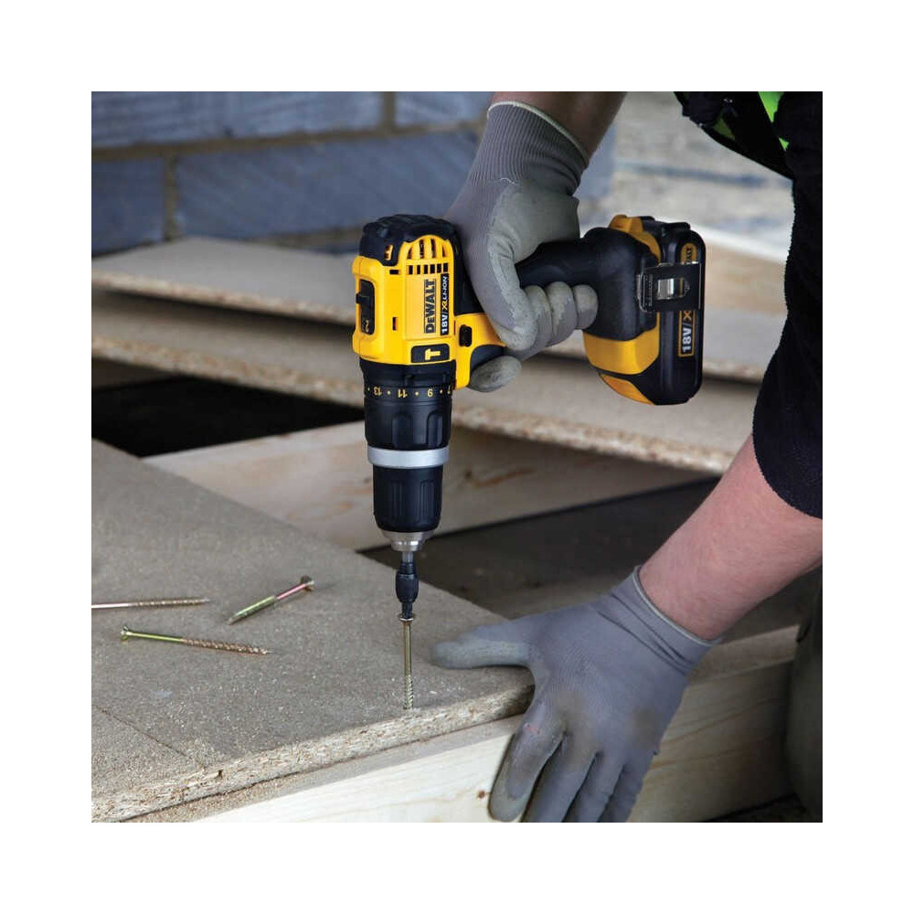 Pack perceuse perforateur Dewalt DCK206M2T