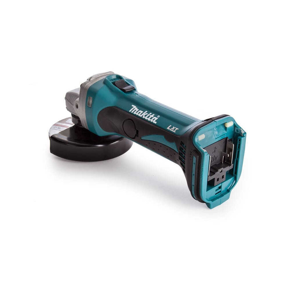 Combo pack 4 outils sans fil lxt dans sac a outils Makita DLX4017