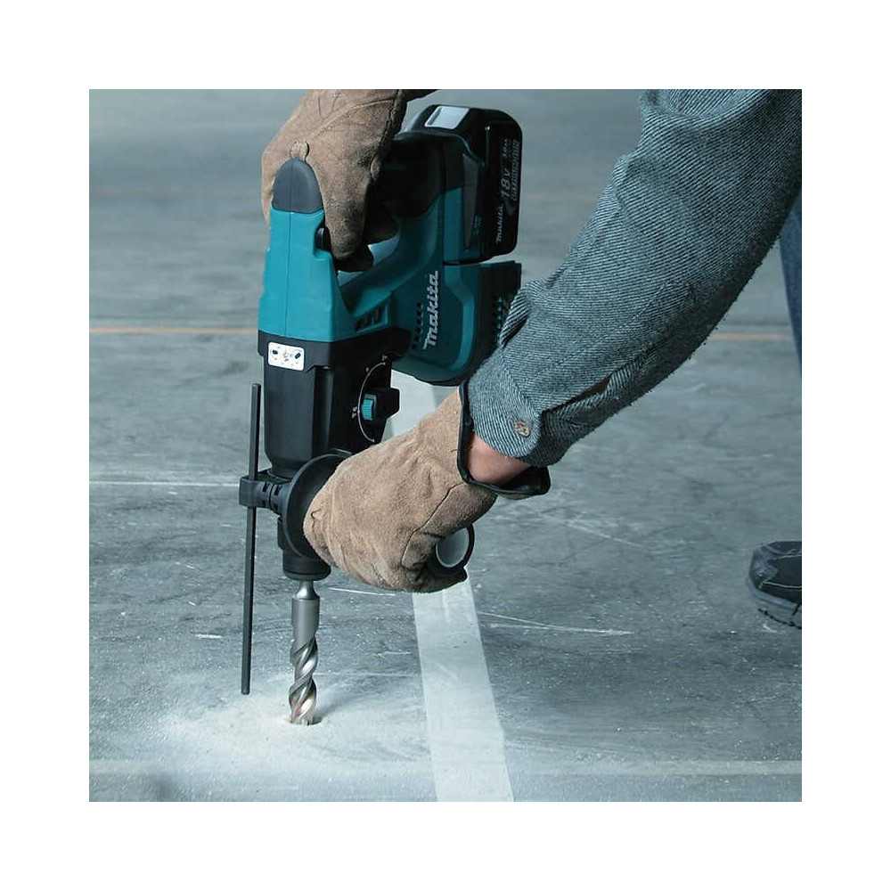 Combopack 3 outils sans fil lxt 2X5 ah dans un sac Makita DLX3154TX1