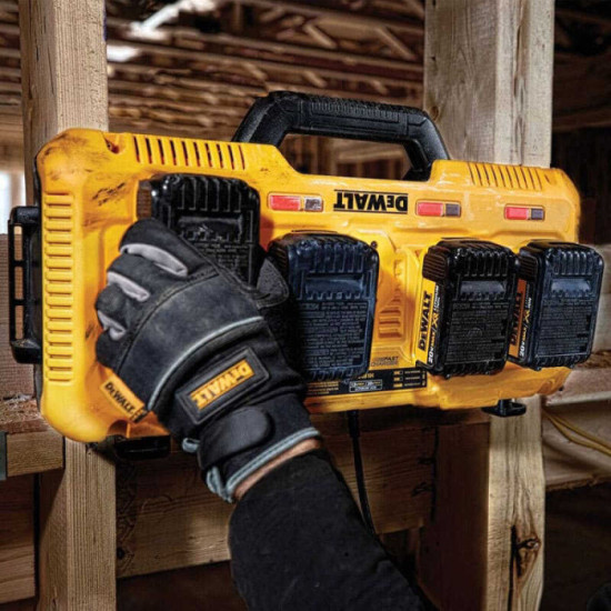 Chargeur 4 batteries 12V a 54V xr et xr flexvolt Dewalt DCB104 qw
