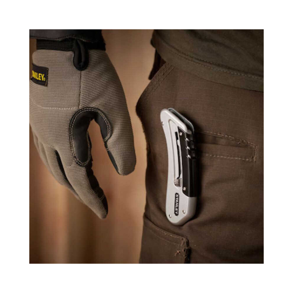 Cutter a lame retractable quickslide Stanley 0 10 810
