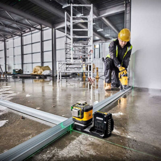 Niveau laser multi lignes vert Dewalt DCE089D1G18