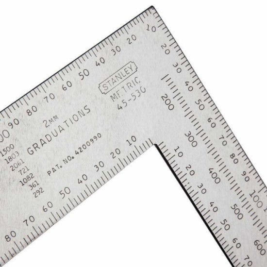 Équerre de charpentier 600 x 400 mm Stanley 1-45-530 au prix HT