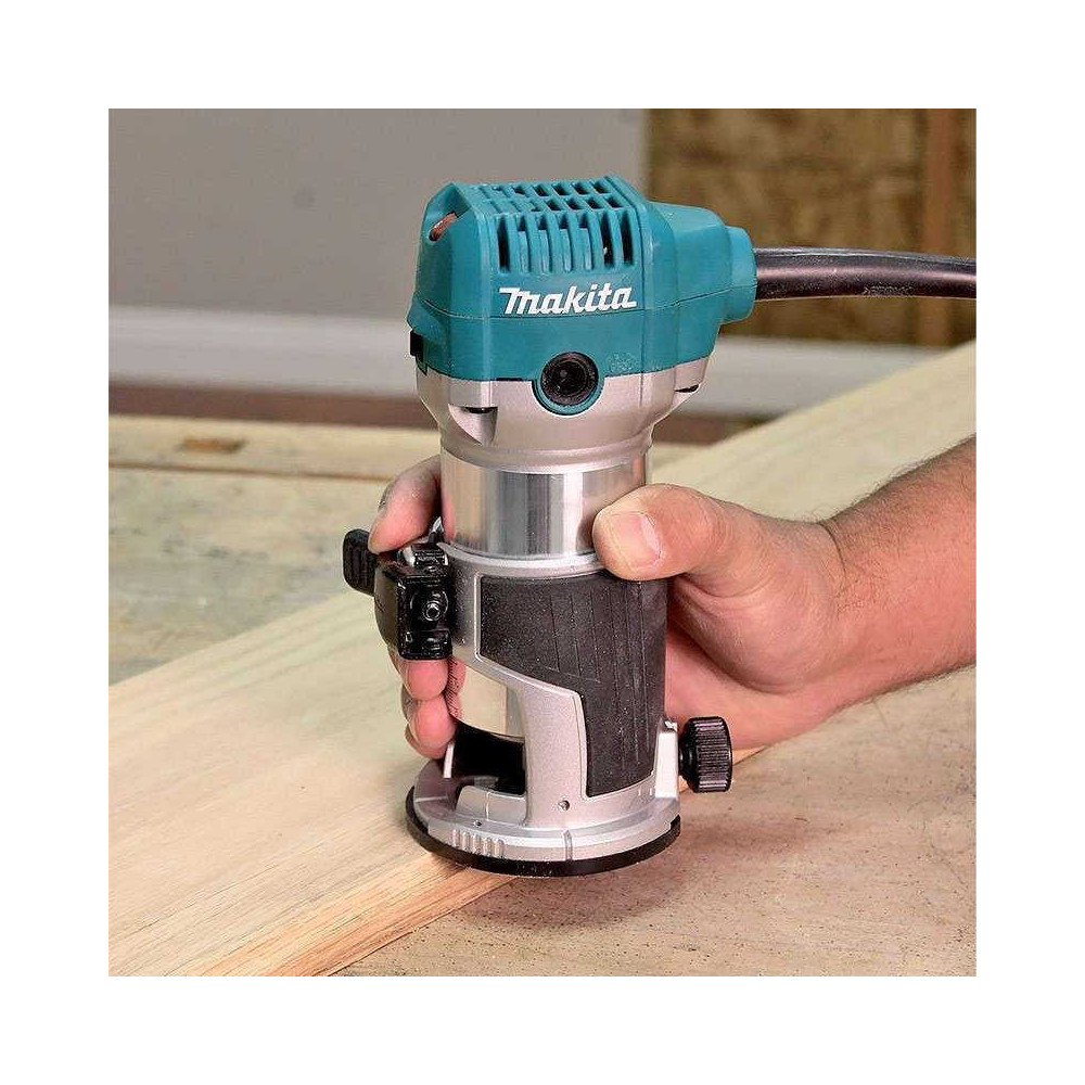 Defonceuse affleureuse Makita RT0700C