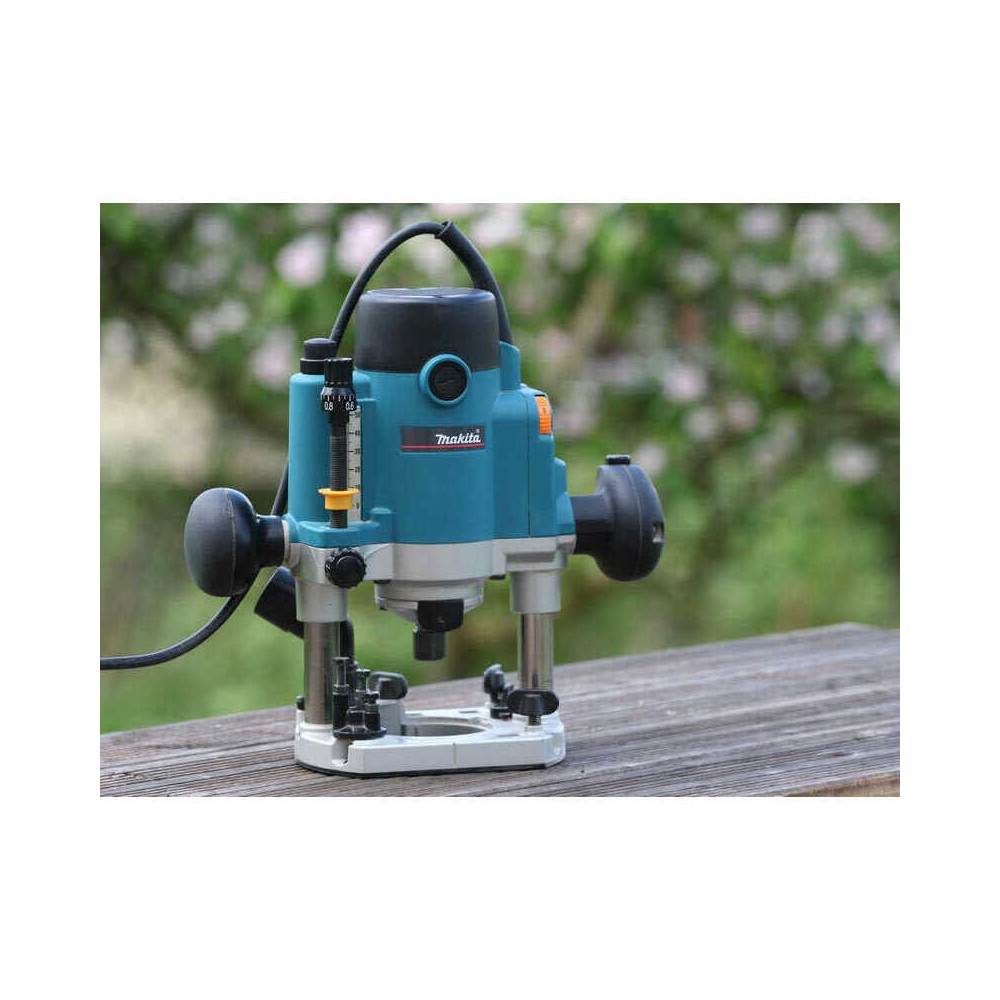 Defonceuse Makita RP1110CJ