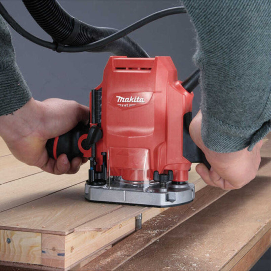 Defonceuse 900 w Makita M3601