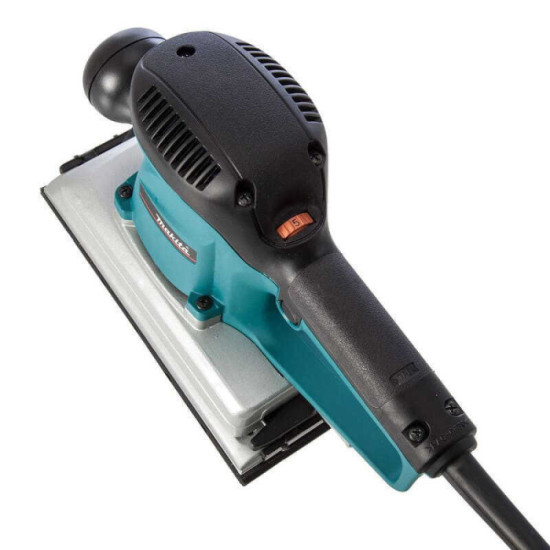 Ponceuse vibrante Makita BO4900V au prix HT