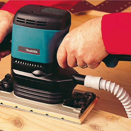 Ponceuse vibrante Makita 9046 au prix HT