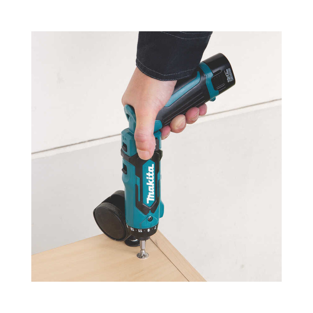 Perceuse visseuse Makita DF012DSJ