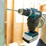 Perceuse visseuse Makita DF488DWE