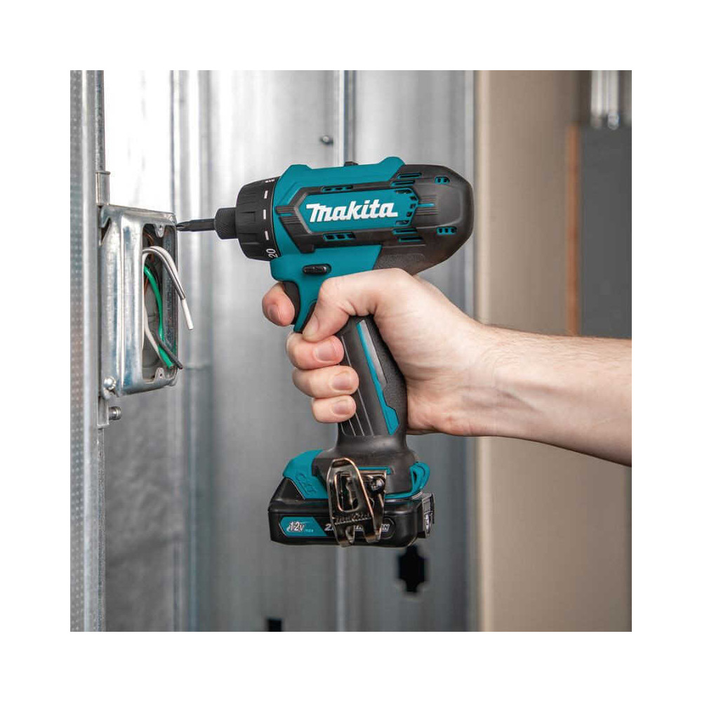 Perceuse visseuse 12V cxt 2X2AH en mallette Makita DF033DWAE