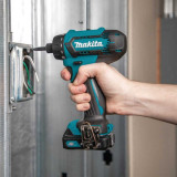 Perceuse visseuse 12V cxt 2X2AH en mallette Makita DF033DWAE