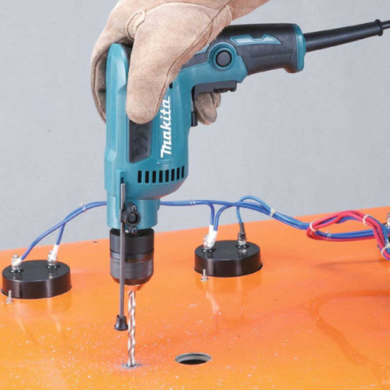 Perceuse filaire 370W O65 mm Makita DP2011