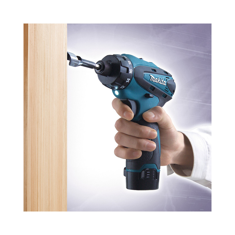 Perceuse visseuse 2X13 ah accessoires coffret Makita DF030DWE
