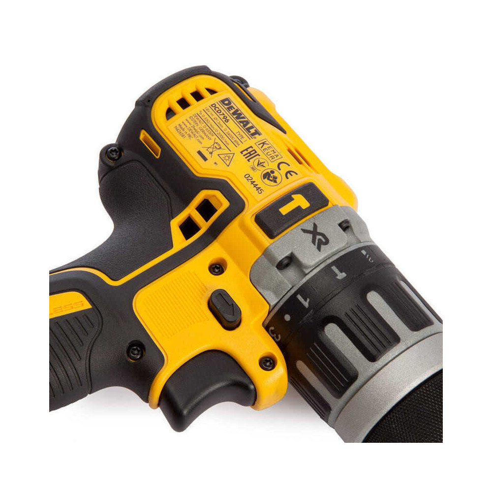 Perceuse percussion Dewalt DCD796D1
