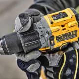 Perceuse visseuse a percussion Dewalt DCD805N xj