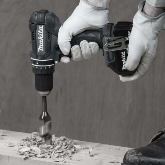 Perceuse visseuse a percussion noir 18 v o 13 mm 3 x 30AH en makpac Makita DHP482F3JB