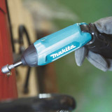Visseuse Makita DF001DW 3,6V 9 Nm au prix HT