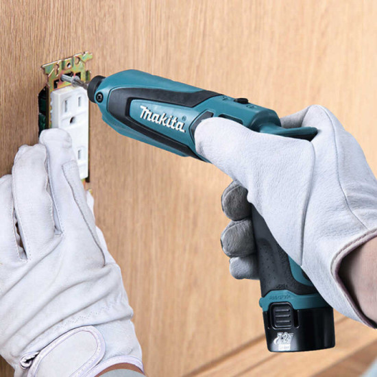 Tournevis vissage chocs Makita TD022DSJ