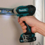Visseuse chocs sans fil 12V Makita TD110DWAE