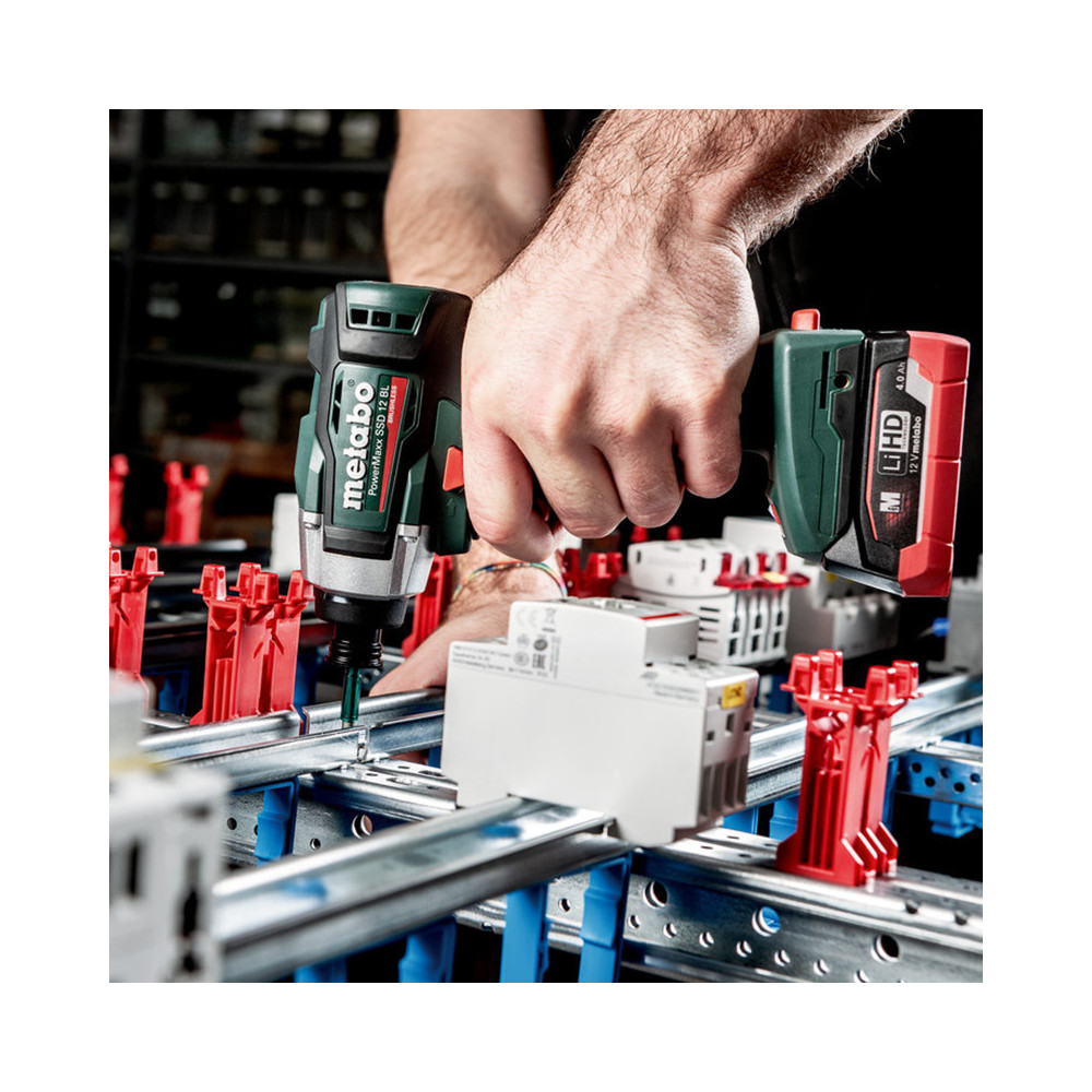 Visseuse a chocs 12V 140 nm 2X20 ah en metabox powermaxx ssd 12 bl Metabo 601115500