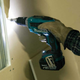 Visseuse placo Makita DFS452RMJ