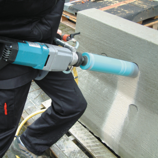 Carotteuse a eau 1500W 132MM en coffret Makita DBM131