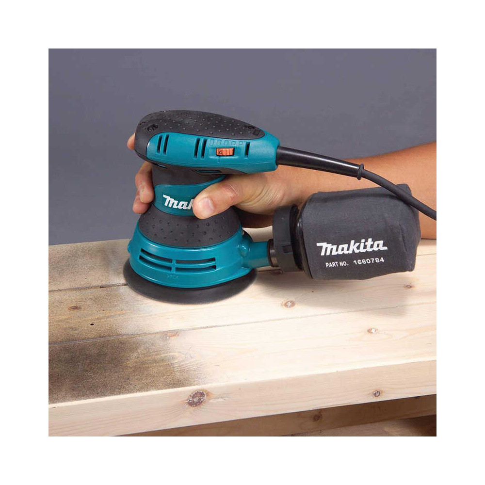 Ponceuse excentrique Makita BO5031K