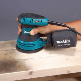 Ponceuse excentrique Makita BO5031K