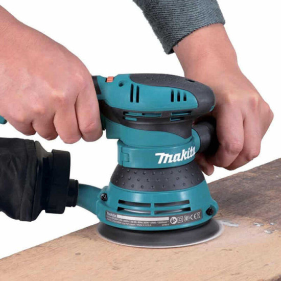 Ponceuse excentrique Makita BO5041K