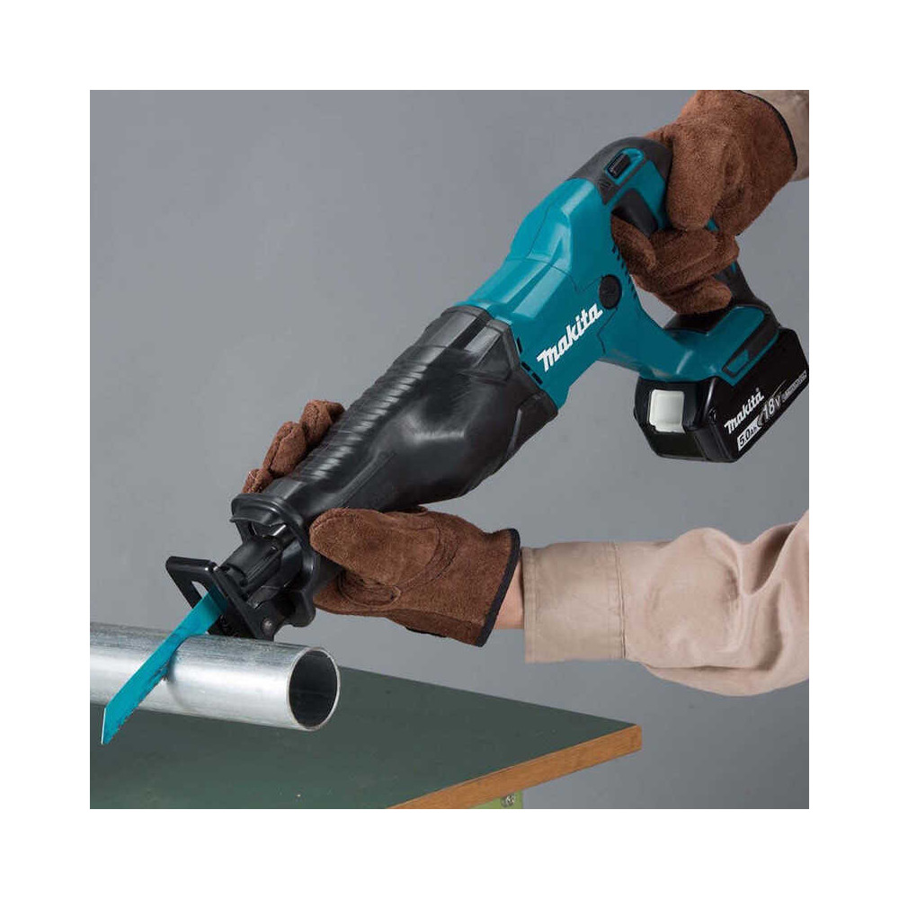 Scie sabre Makita DJR186ZK