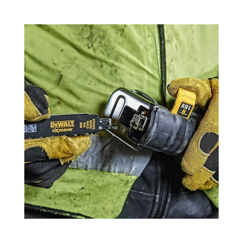 Scie sabre Dewalt DCS380N xj