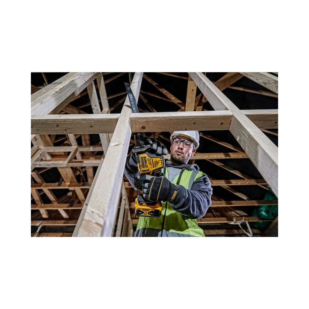 Scie sabre 18V compacte Dewalt DCS369N