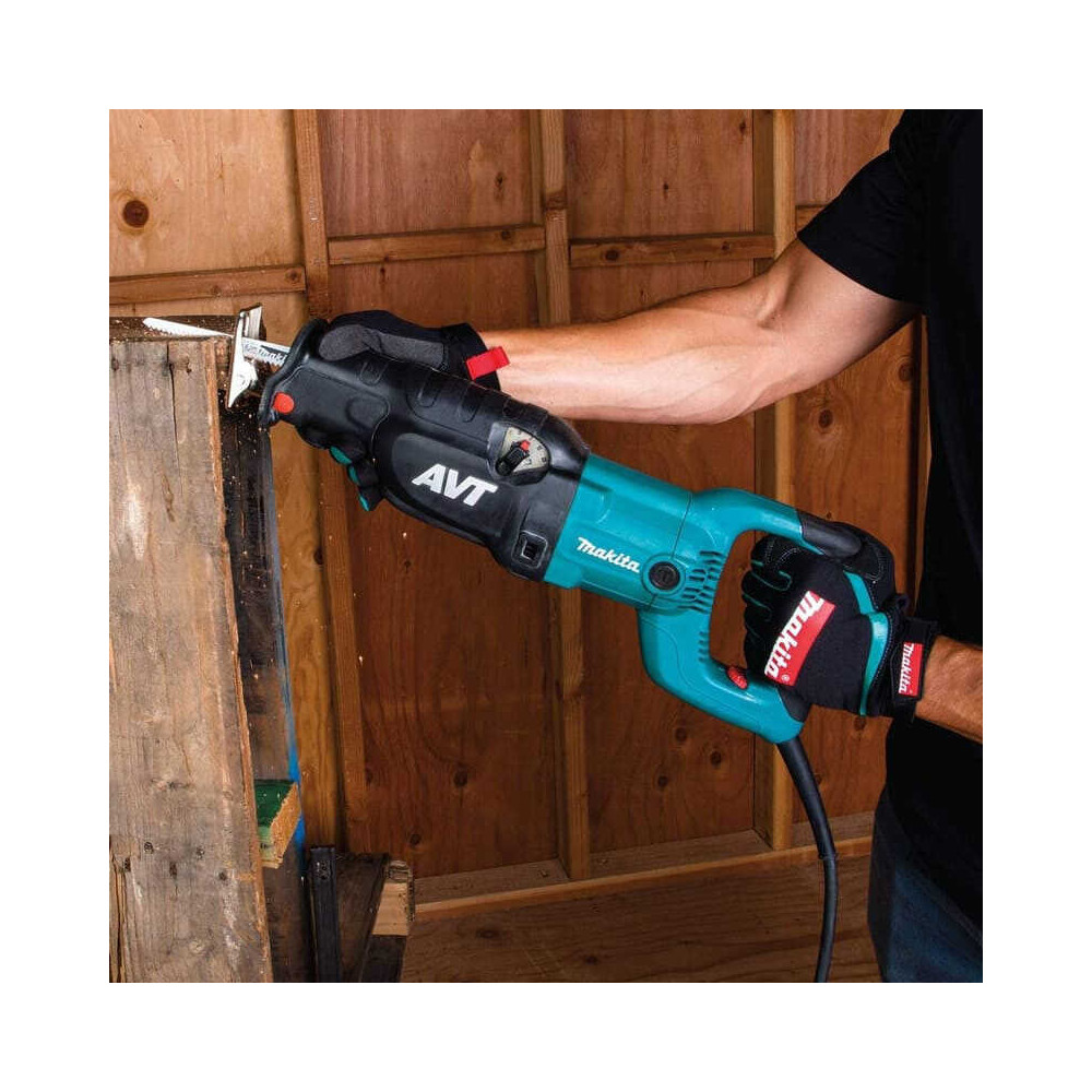 Scie sabre Makita JR3070CTH