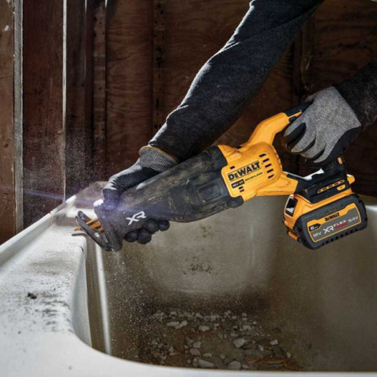 Scie sabre xr 18V solo dans coffret tstak Dewalt DCS386NT xj