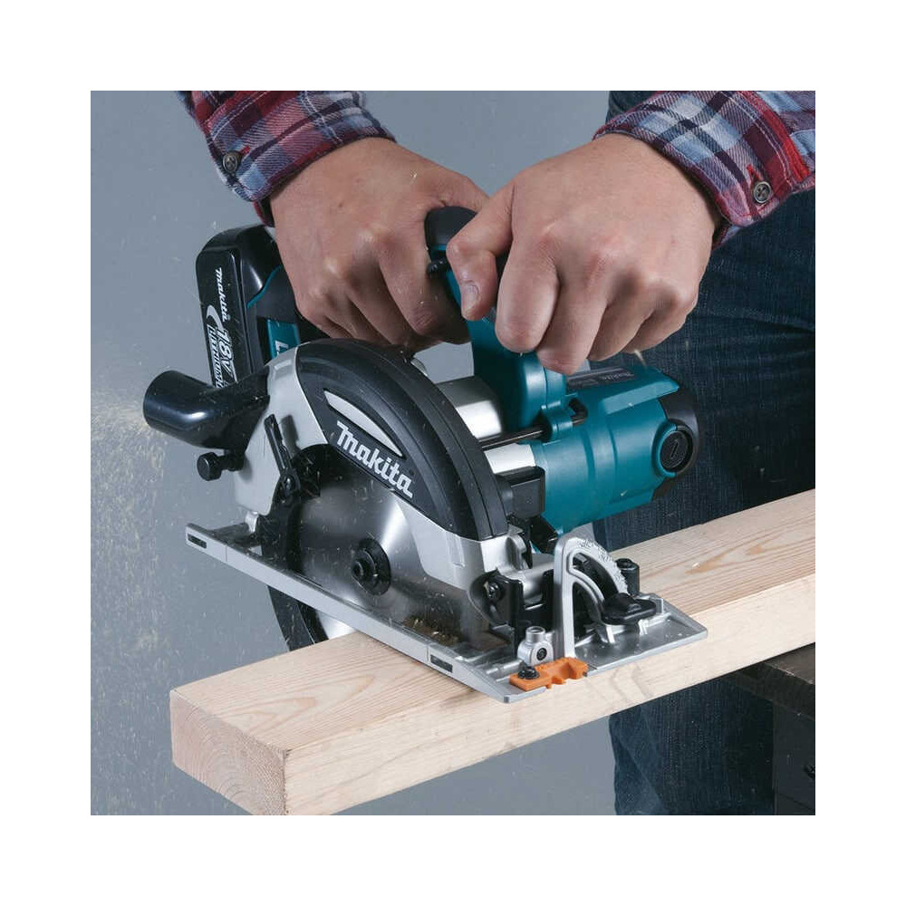 Scie circulaire Makita DHS630RMJ
