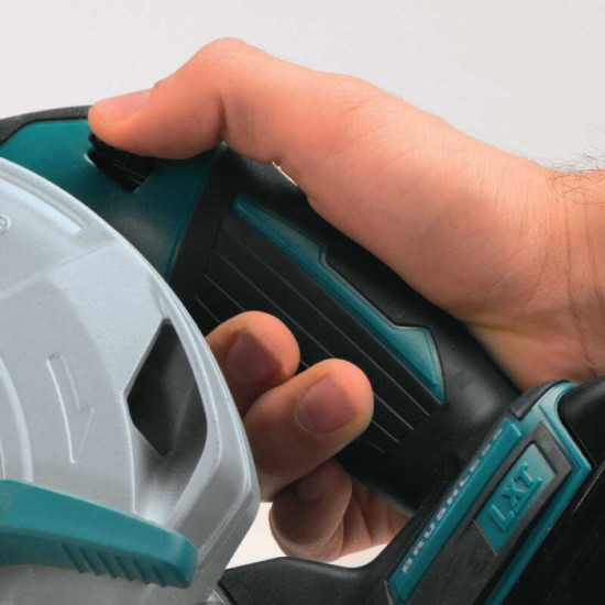 Scie circulaire Makita DHS680RMJ