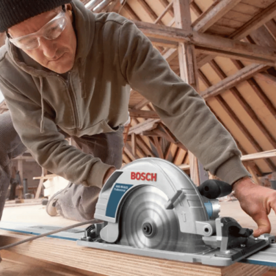 Scie circulaire GKS85G 2200W Bosch 060157A900