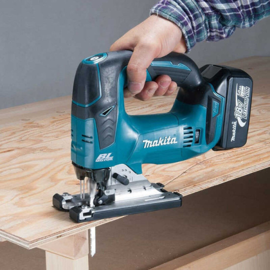 Scie sauteuse Makita DJV182RTJ