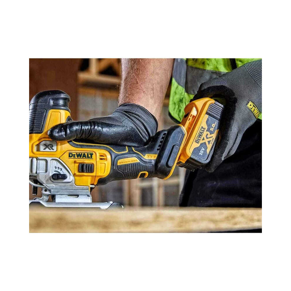 Scie sauteuse 18V xr en tstak Dewalt DCS335P2