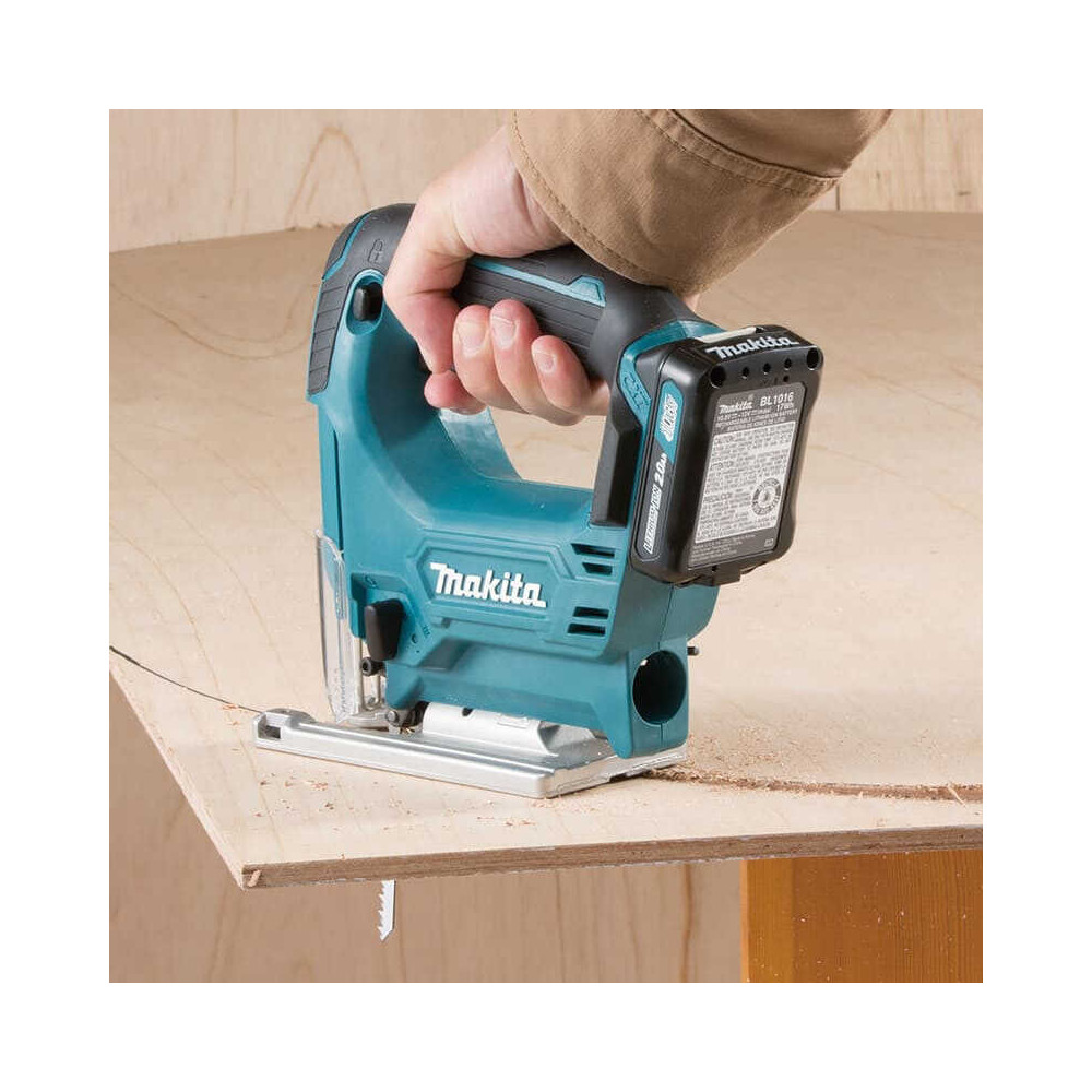 Scie sauteuse 12V cxt produit seul Makita JV101DZ