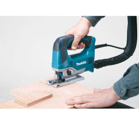 Scie sauteuse 650 w dans coffret makpac Makita JV0600J