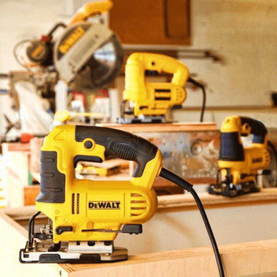 Scie sauteuse 650 watts Dewalt DWE349 qs