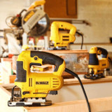 Scie sauteuse 650 watts Dewalt DWE349 qs