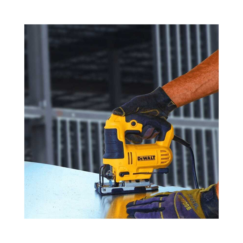 Scie sauteuse 650 watts Dewalt DWE349 qs