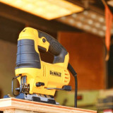 Scie sauteuse 650 watts Dewalt DWE349 qs