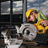 Scie a onglet radiale 1850W O250MM Dewalt DWS778 qs