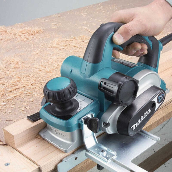 Raboteuse 1050W 82 mm Makita KP0810C