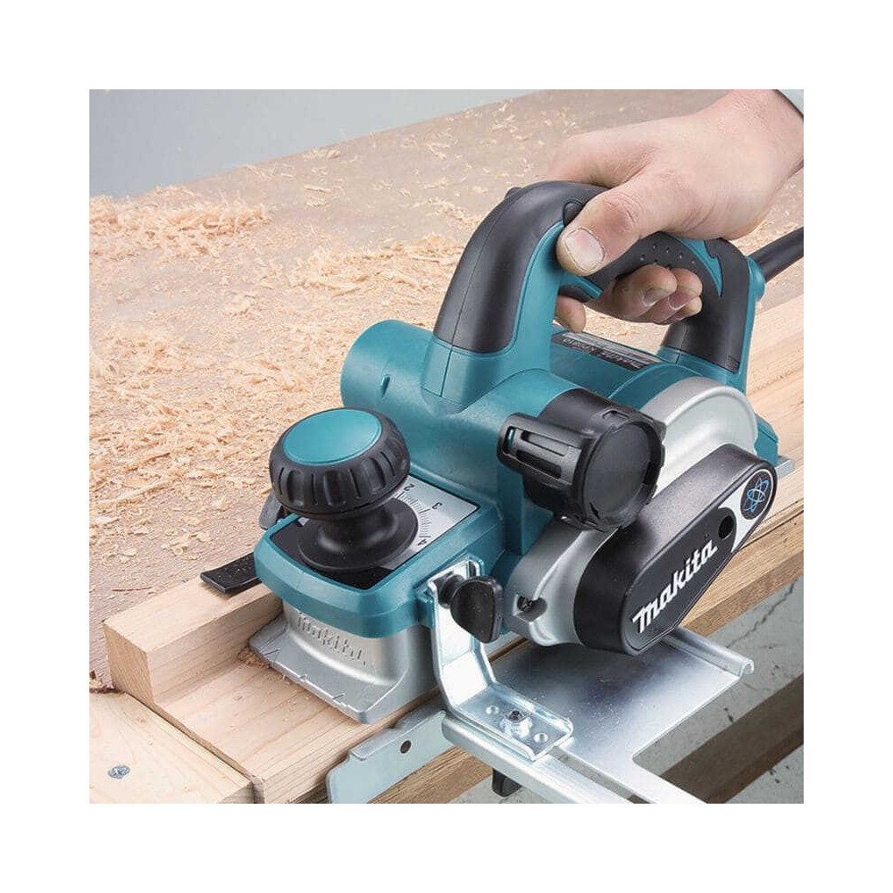 Raboteuse 1050W 82 mm Makita KP0810C