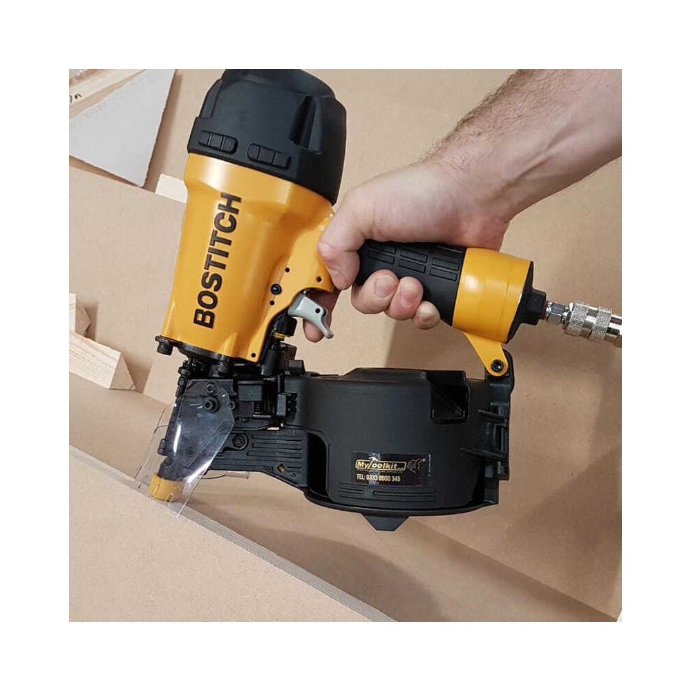 Cloueur pneumatique pour bardage bostitch N66C2E